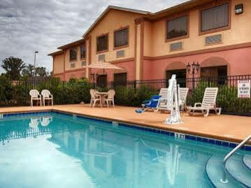 Hotel Western Wakulla Inn&suites 3*